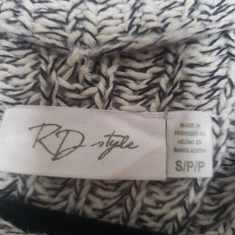 Marled High-Low Sweater - Picture 3 of 5